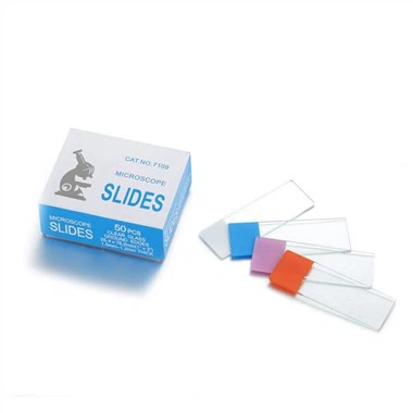 Diapositiva de microscopio de vidrio con extremo esmerilado de 7109 bordes pulidos para laboratorio