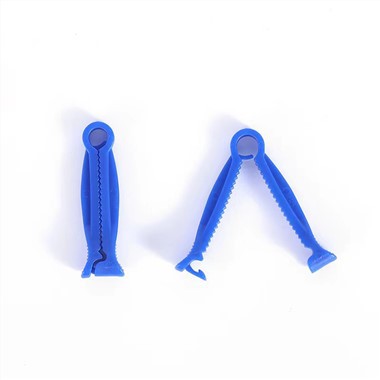 Clips de cordón umbilical de diferentes colores de uso médico Abrazadera de cordón umbilical desechable de plástico para recién nacido